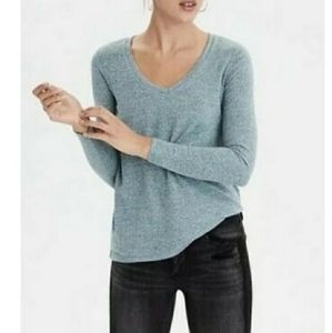 American Eagle Soft and Sexy Plush V Neck top Med